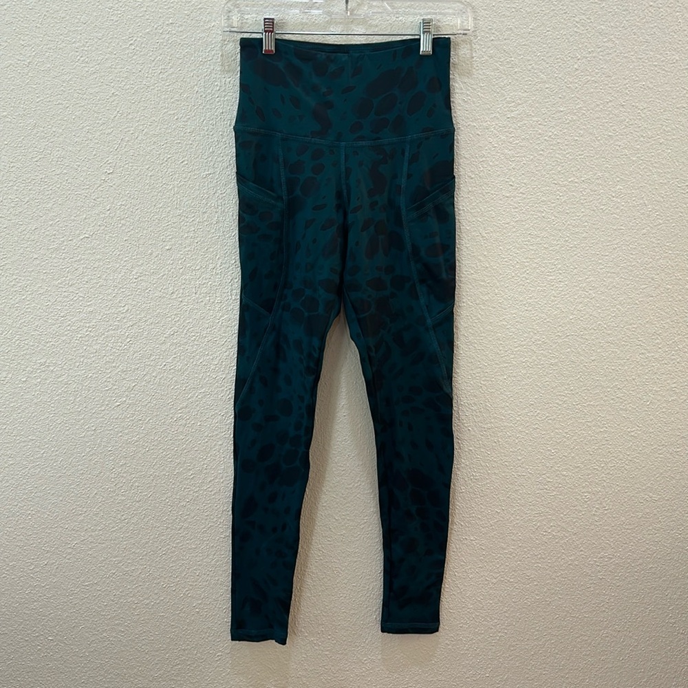 NWOT Strut This Leggings M